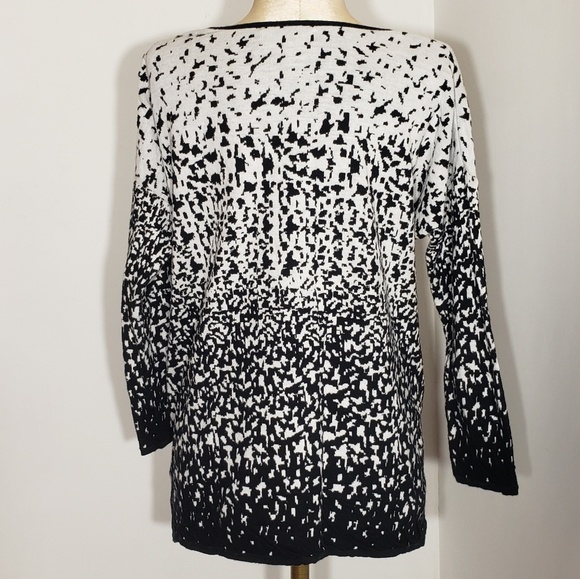 Dana Buchman black and white sweater size M - Picture 2 of 5